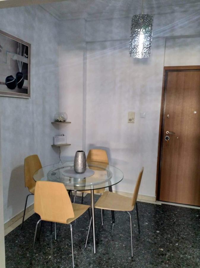A Convenient Apartment In The Heart Of אתונה מראה חיצוני תמונה